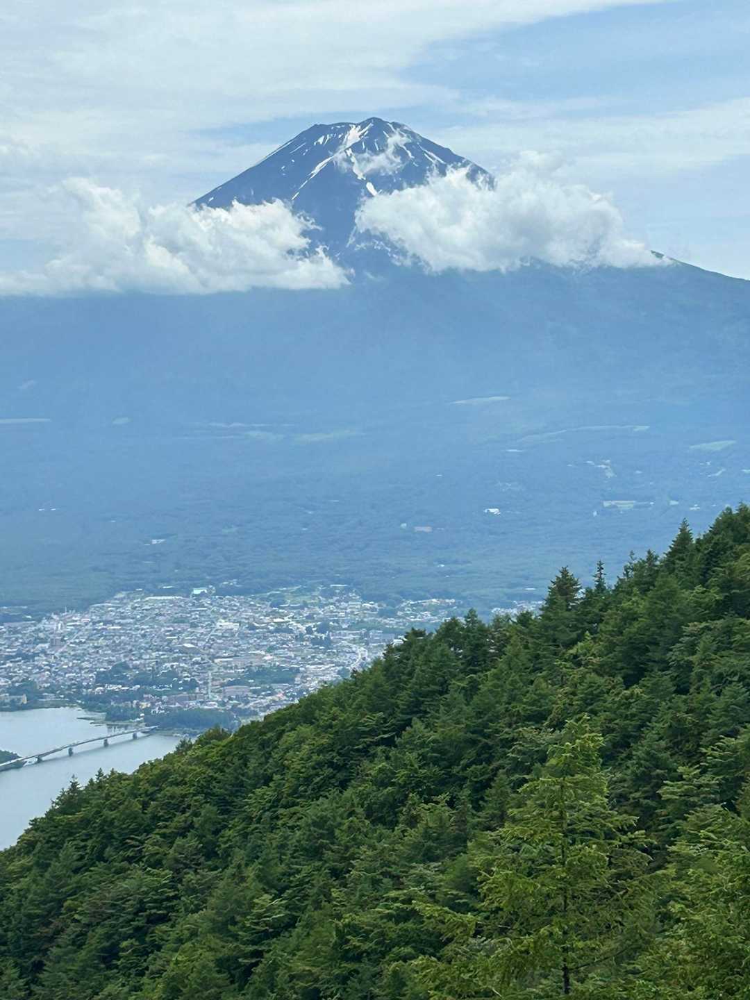 御坂山登山口-御坂峠-カネ山-御坂山-観音平山-旧御坂峠- 縦走コースの写真