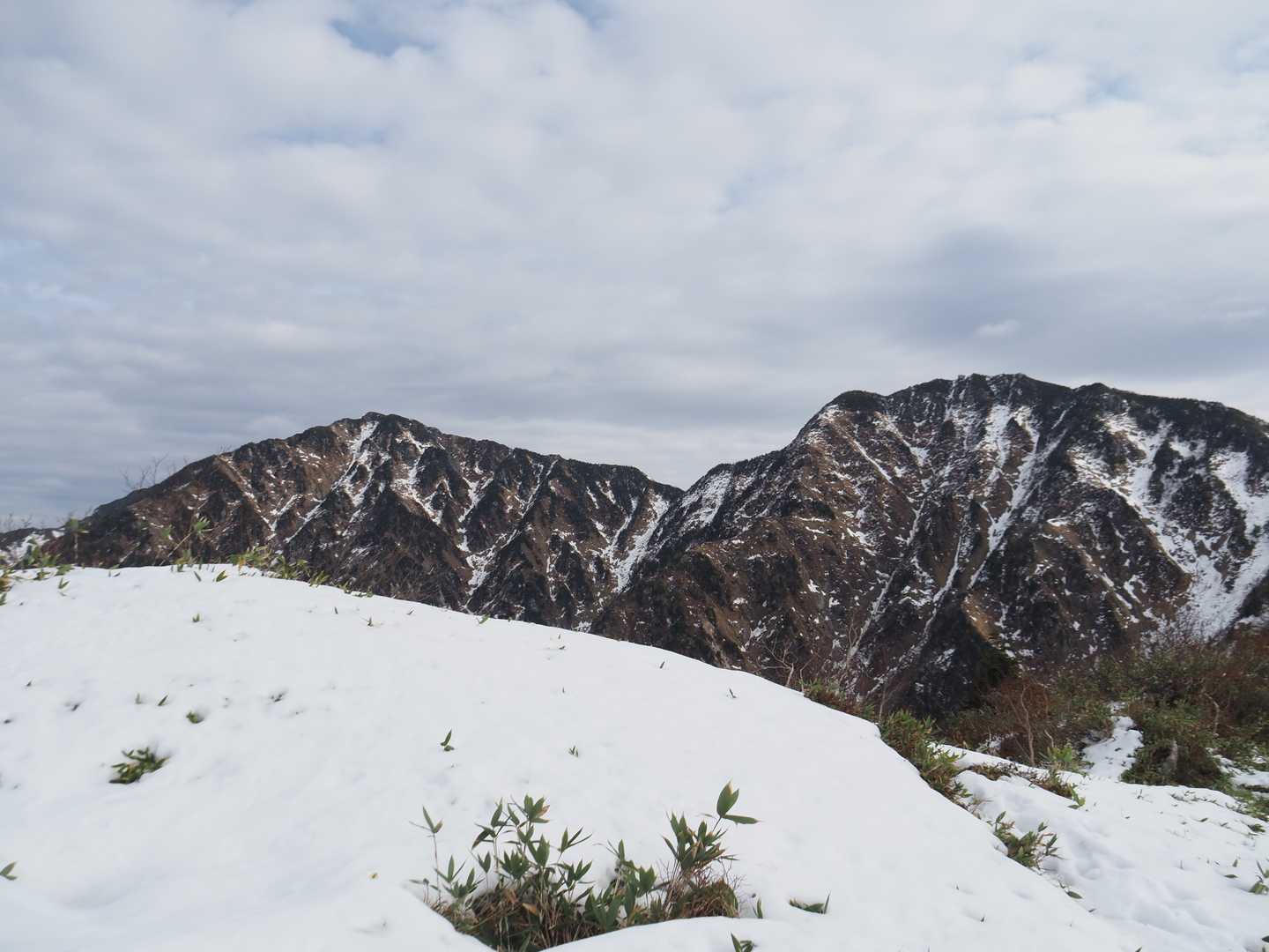釜谷山と猫又山