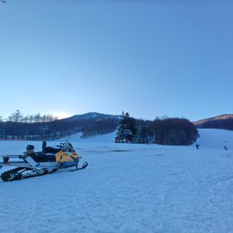やっと登山口に。