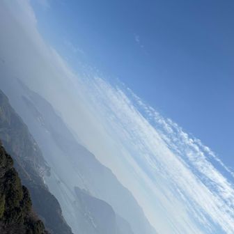 霞んだ周防大島🏝️を見下ろし、