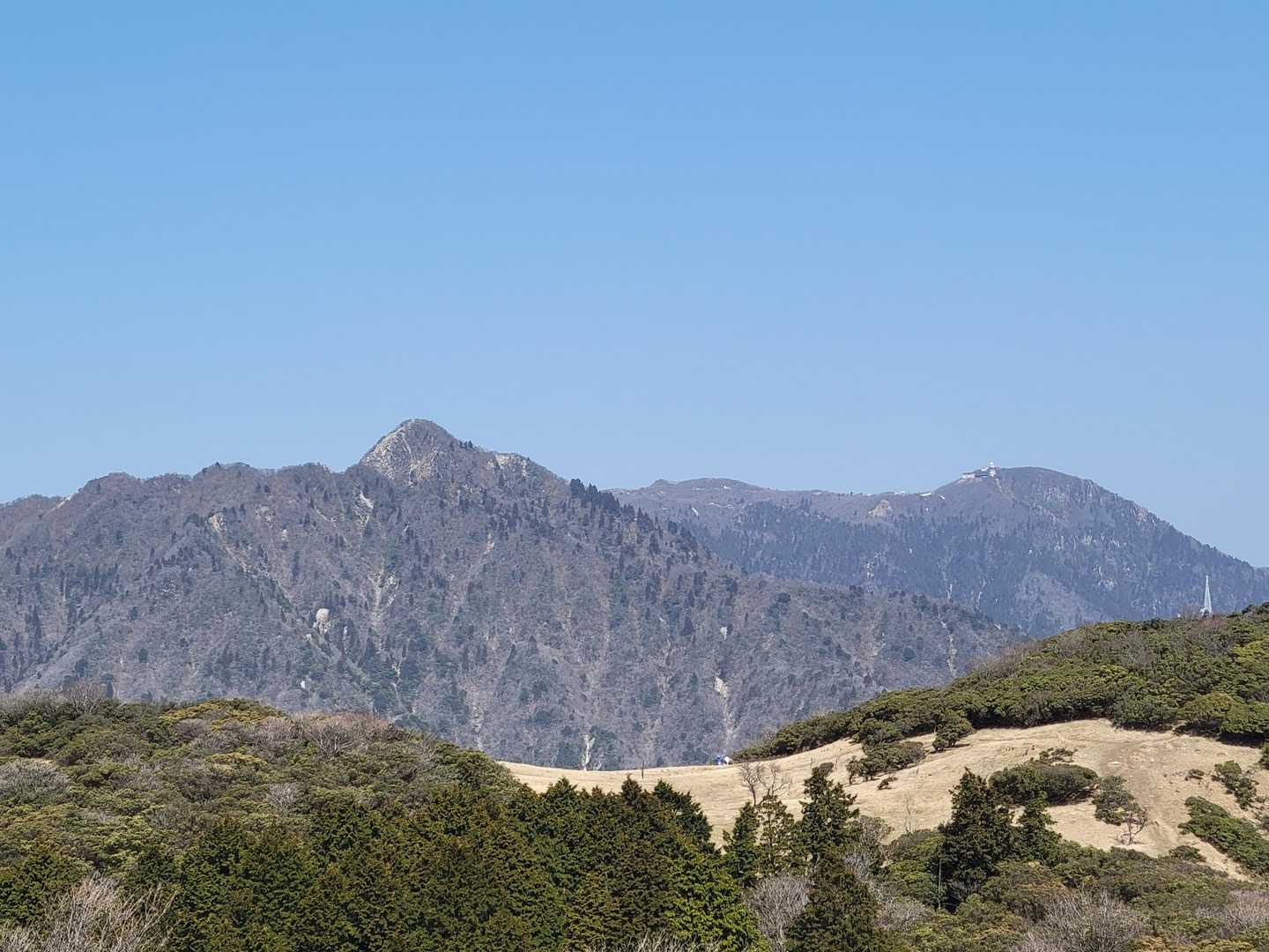 御在所岳、鎌ヶ岳が目の前😊