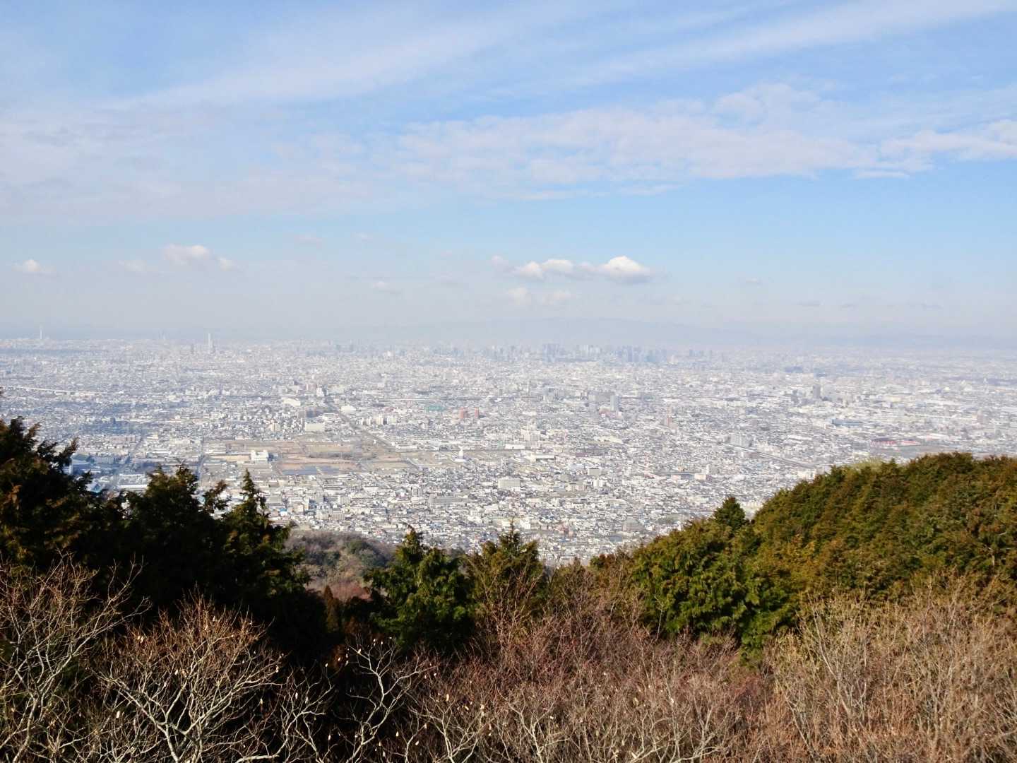 信貴山下駅-万葉荘園バス停-西和清陵高校バス停-ハイキング 縦走コースの写真