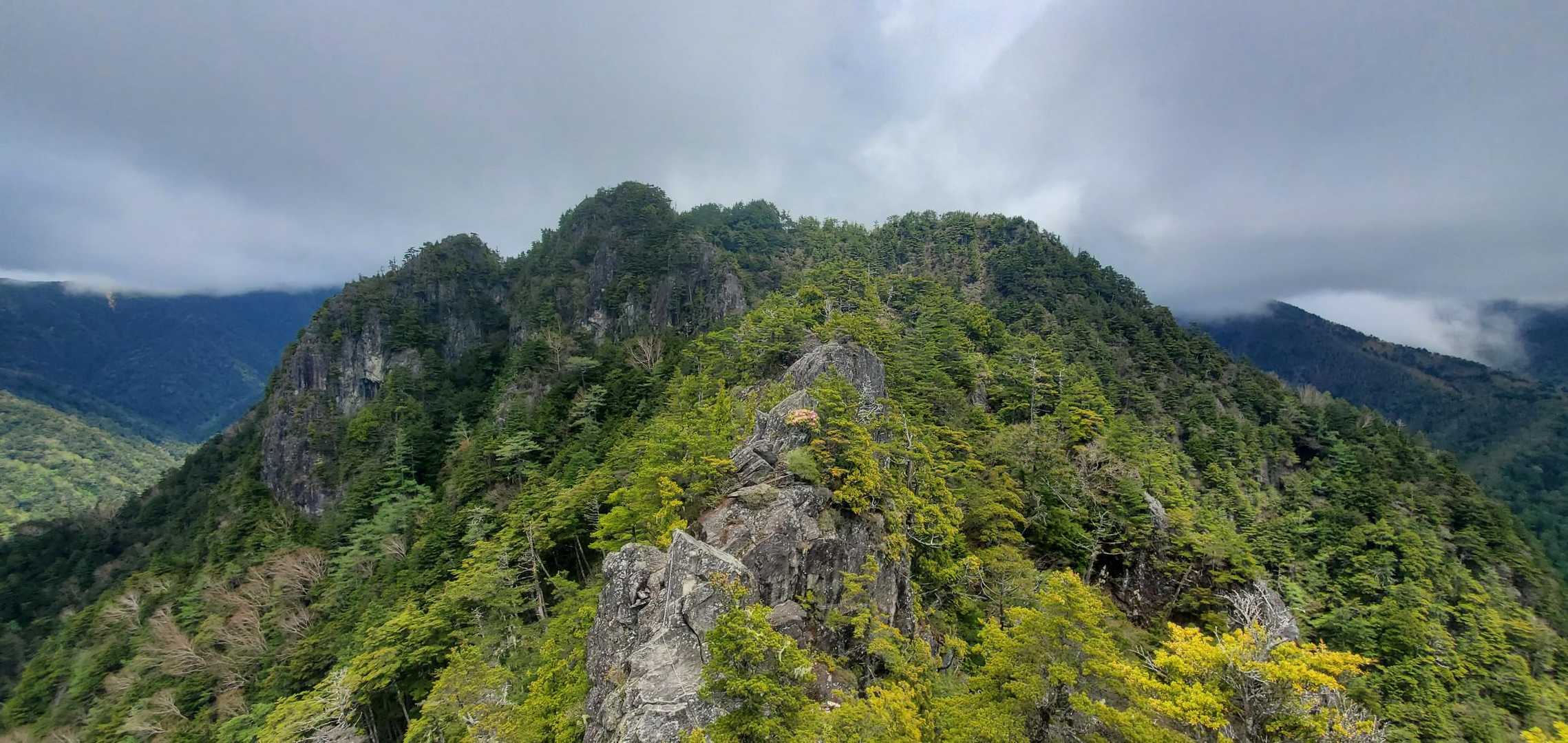 目指すは第３岩峰