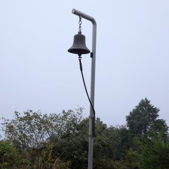 山頂の🔔
当然ココも真っ白
