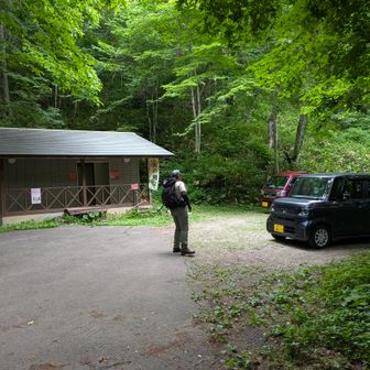 天気が悪いから少ないけど直ぐに満車になります