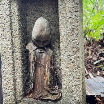 宇宙人👽のようなお顔のお地蔵様⁉️