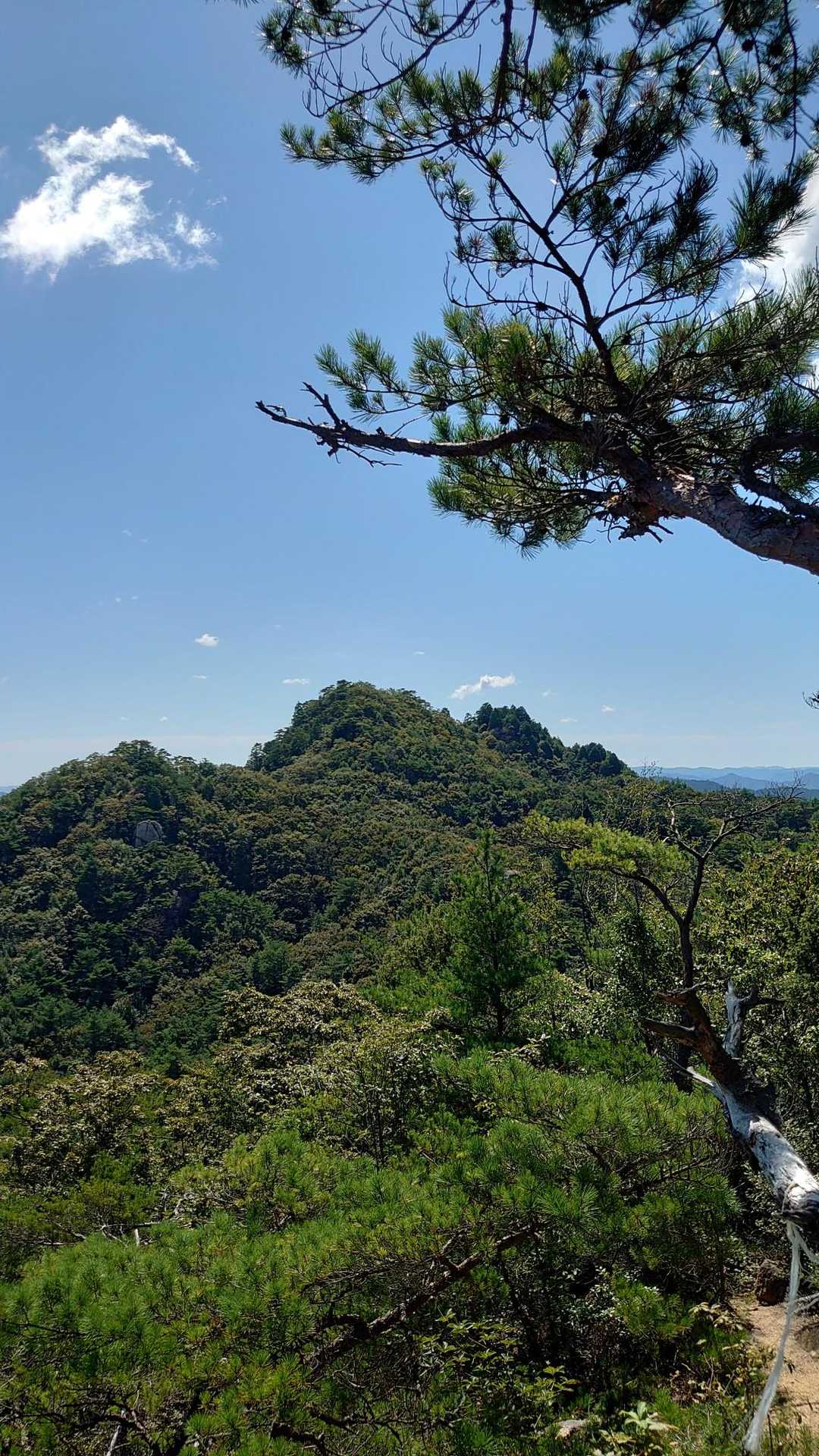 瓦小屋山方面