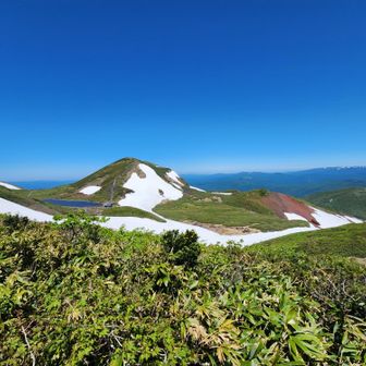 男女岳
今日はスキーヤーおらず。