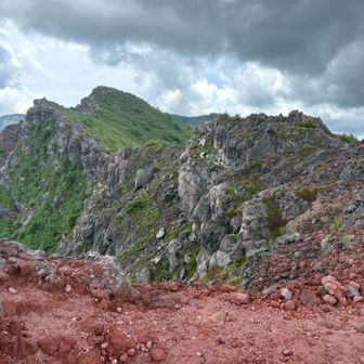 鋸山から蛇骨山方面🤩