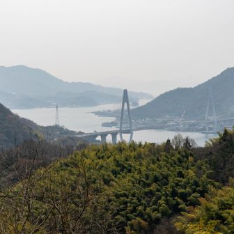 しまなみは、島を繋ぐ橋が美しい