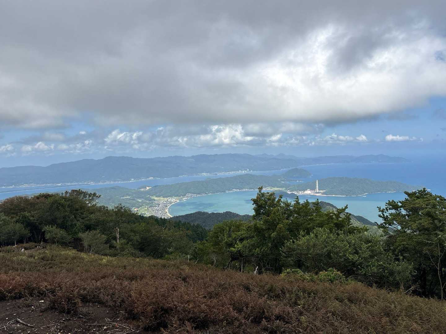 雲低めです☁️。