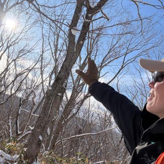 太陽ありがとう😊少しエネルギー吸収して、自宅まで帰るだけのパワーを貰います😁