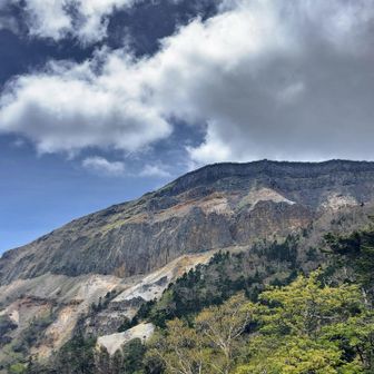 硫黄岳の爆裂火口🌋
初めて硫黄岳に登った時、爆裂火口がどこか分からず下山してしまったのでやっと見れられた。