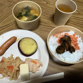 朝ごはんもバイキング方式でたくさん食べれます