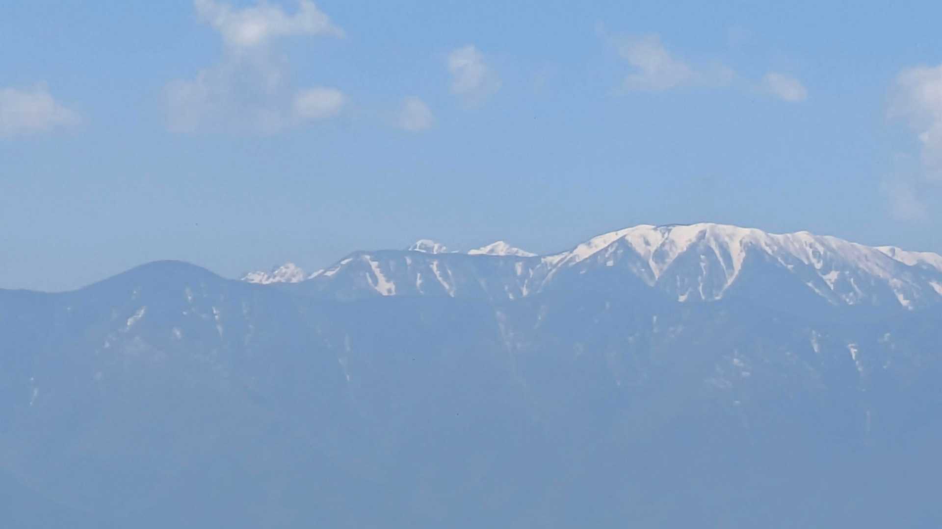 穂高岳がチョビットだけ