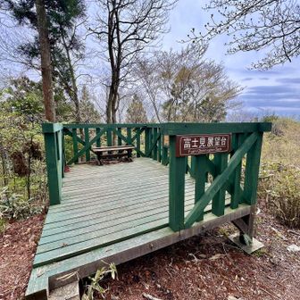 天気とは無関係に展望がない展望台（笑）