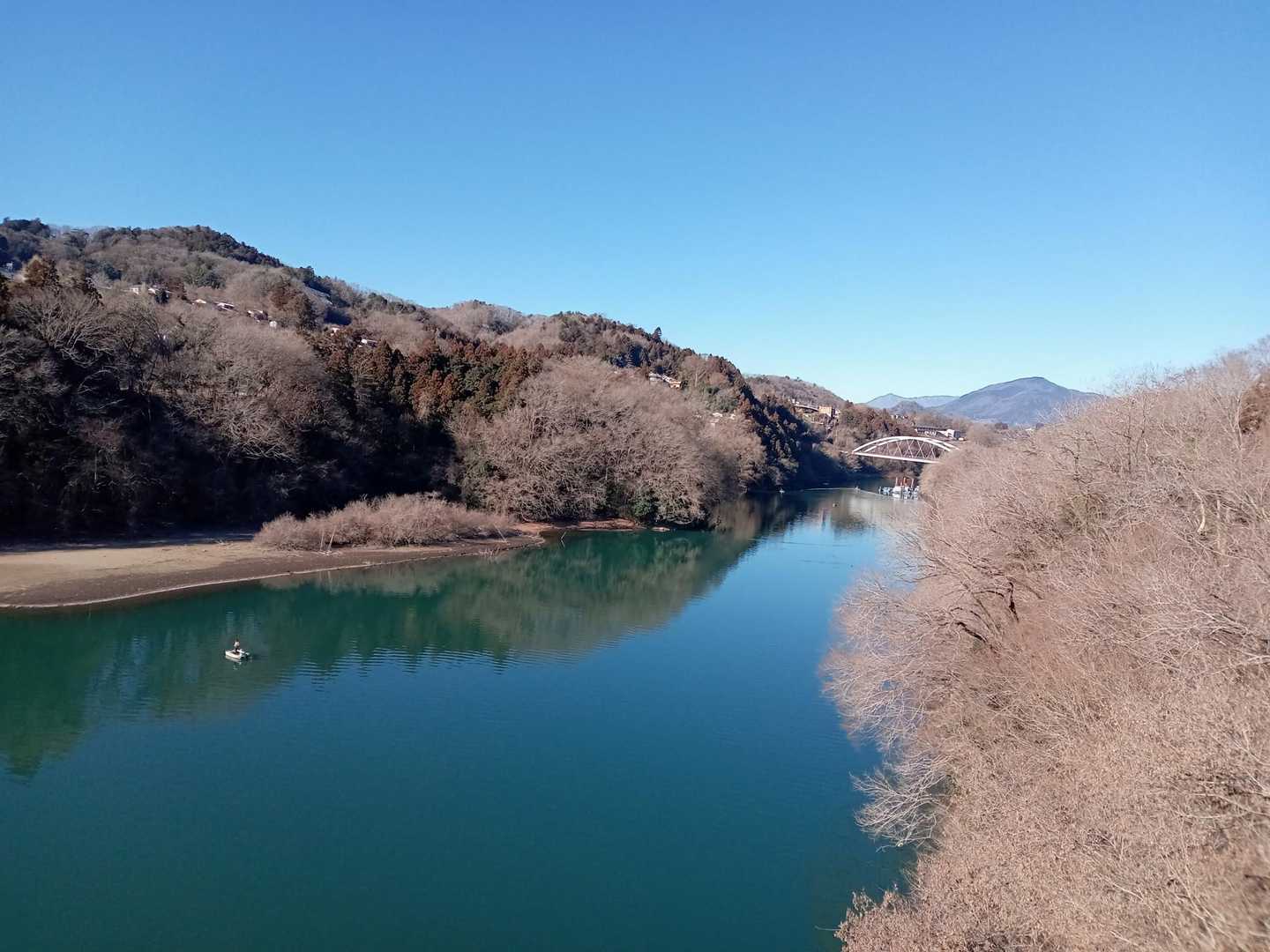 藤野駅から相模川を越えて