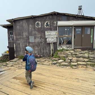 赤岳展望荘で小休止して、赤岳へクライムオン！