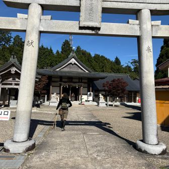 登山口入る前に、登山の無事を祈り祈願参拝🙏✨