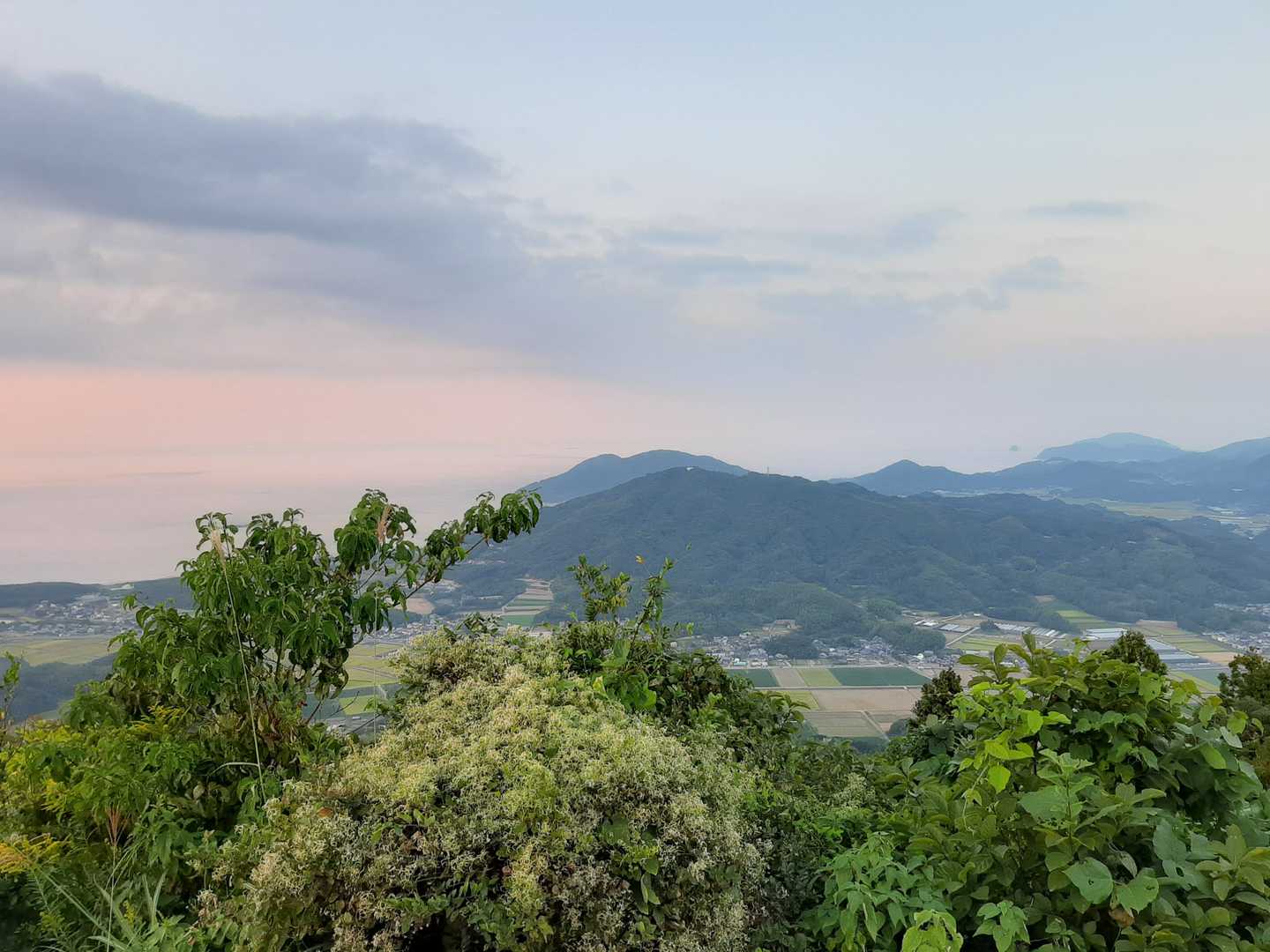 可也山往復 | 地元の遠足の定番。糸島富士の別名を持つ頂から眺める青色の写真