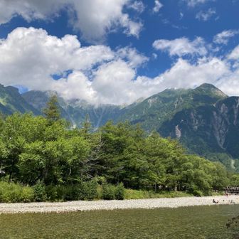 発の上高地を堪能しながら槍沢ロッヂへ急ぐ