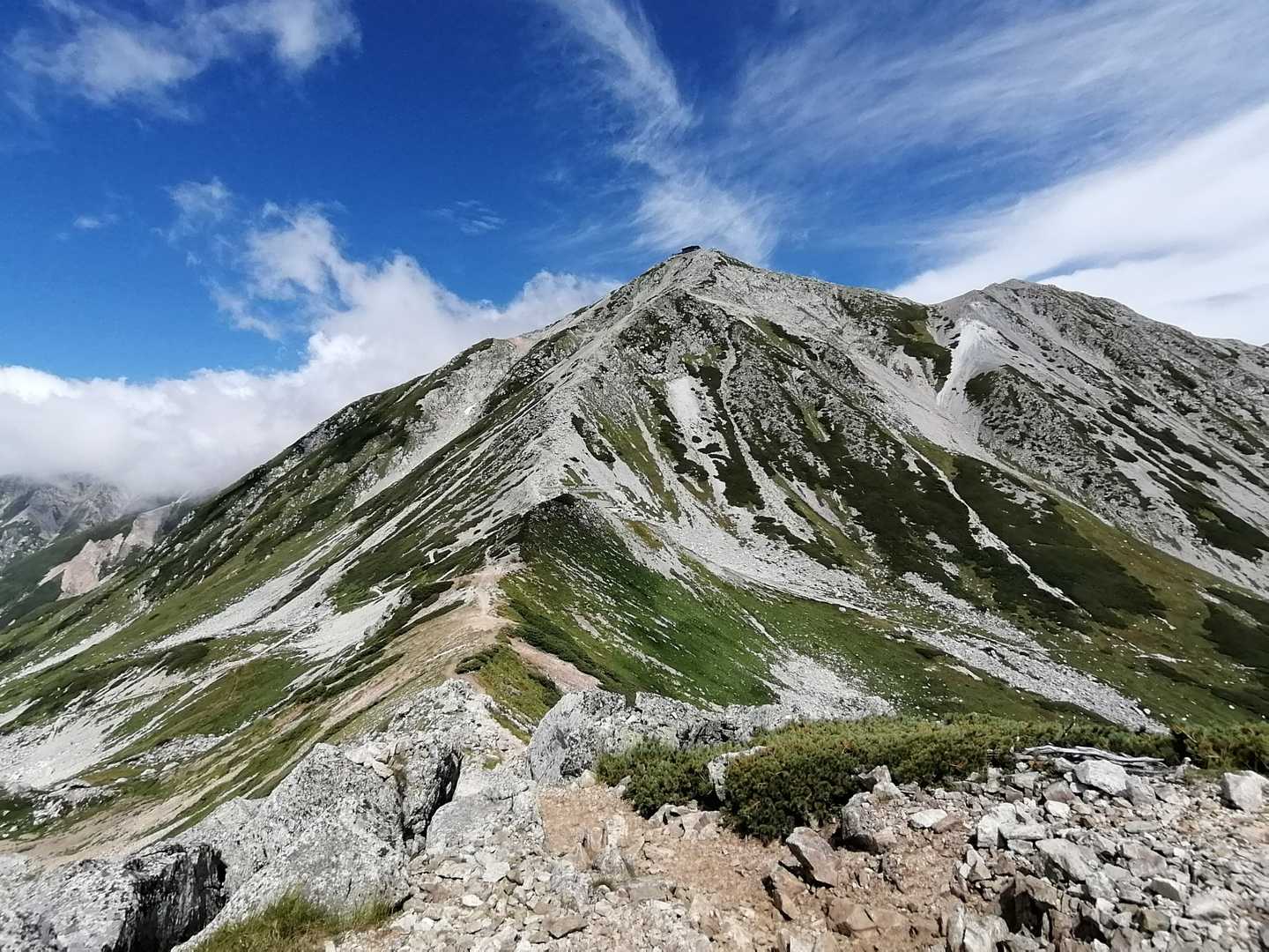 龍王岳方面に上がって