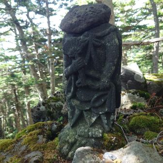 大天狗と言うピークにある天狗さん👺
頭が無いのが残念