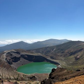 午後から所用ありなので急いで下山　リフト脇の登山道反対側(下から見て左側)は笹少なめで大丈夫です