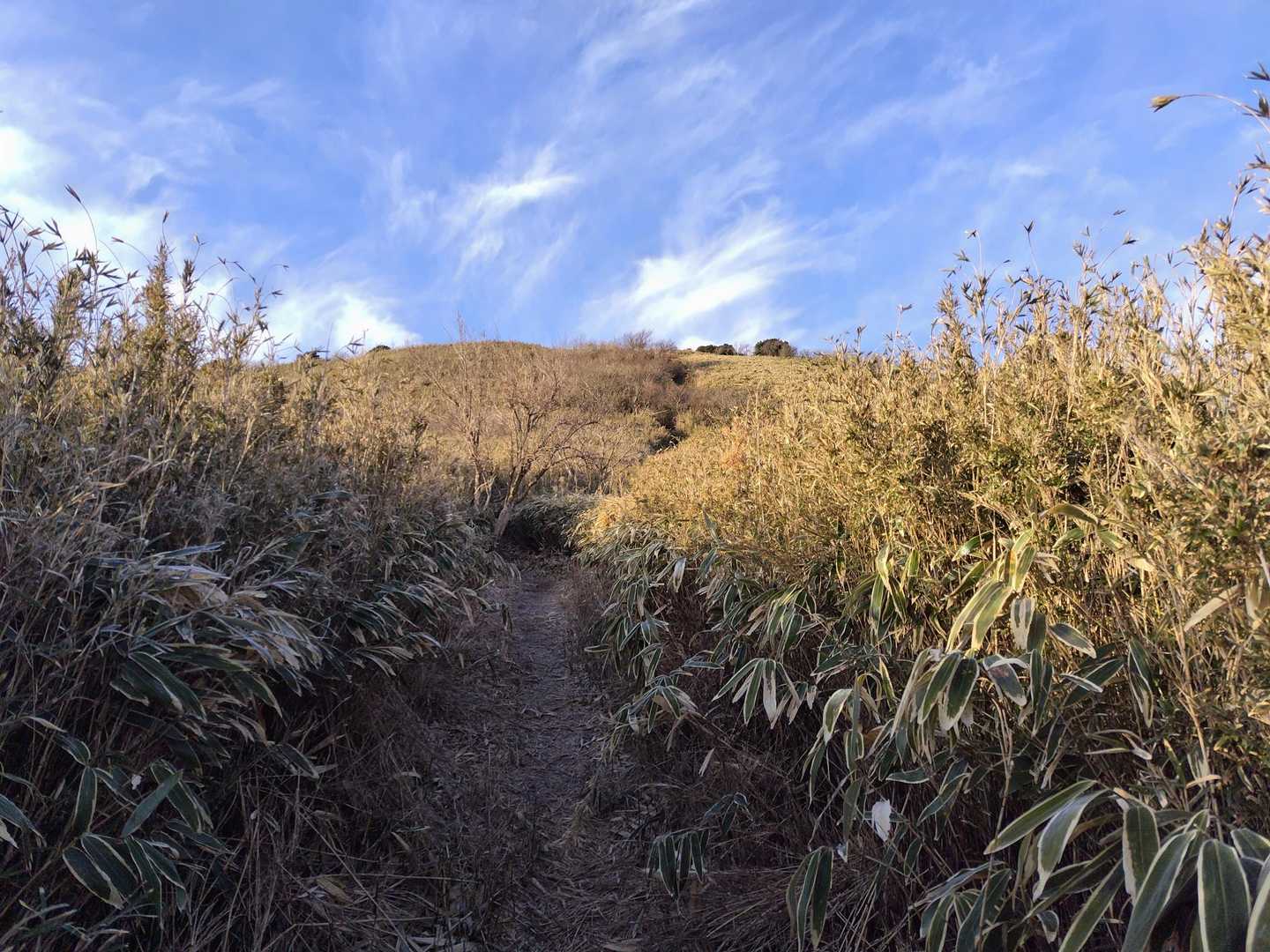 明るい稜線が始まります
