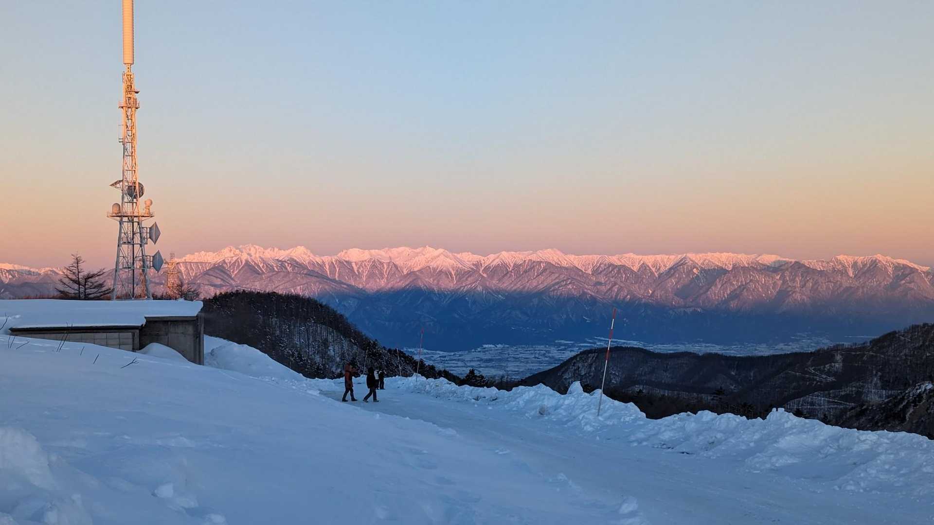 剱とか立山も真っ赤