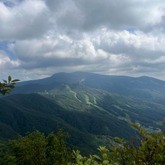 蔵王側は雲。
遠くでゴロゴロ雷が聞こえる気がする🙄