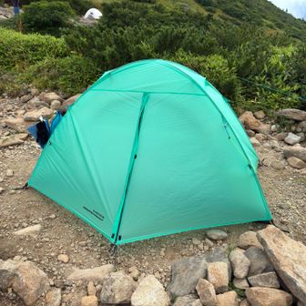 燃え尽きて、テント張ったら靴も脱がずに休憩