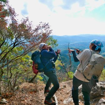 景色のいいところで爆笑トーク。