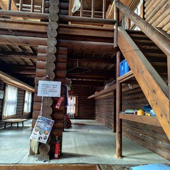 小屋の中は広い