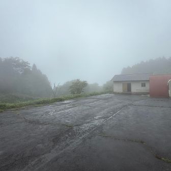 無事下山👍

しっかり白い世界になってました！