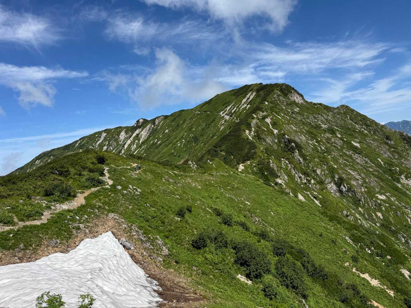 奥大日岳が見えて来た