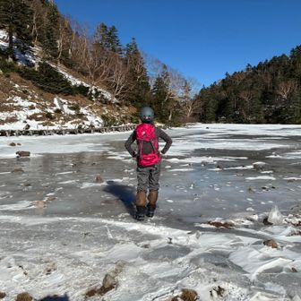全部凍結してる
夏とはまた違う景色に見とれる