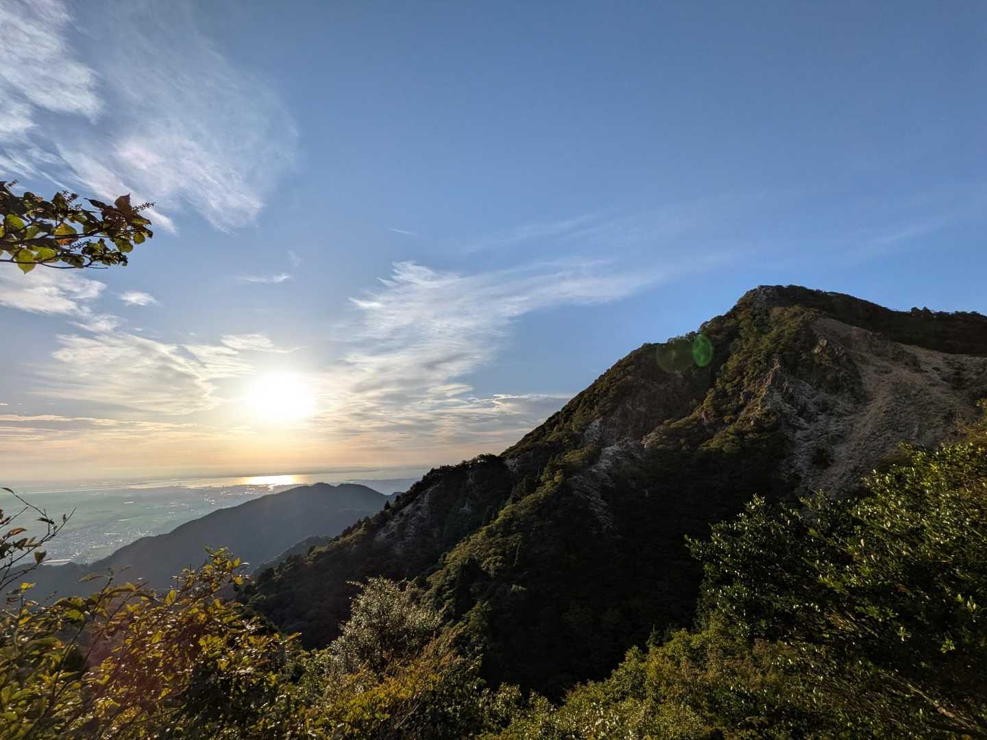 鎌ヶ岳と朝日🌄