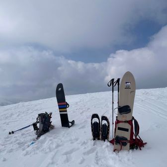 山頂で山友と合流し、貸切り山頂でのんびり景色を満喫出来ました♪