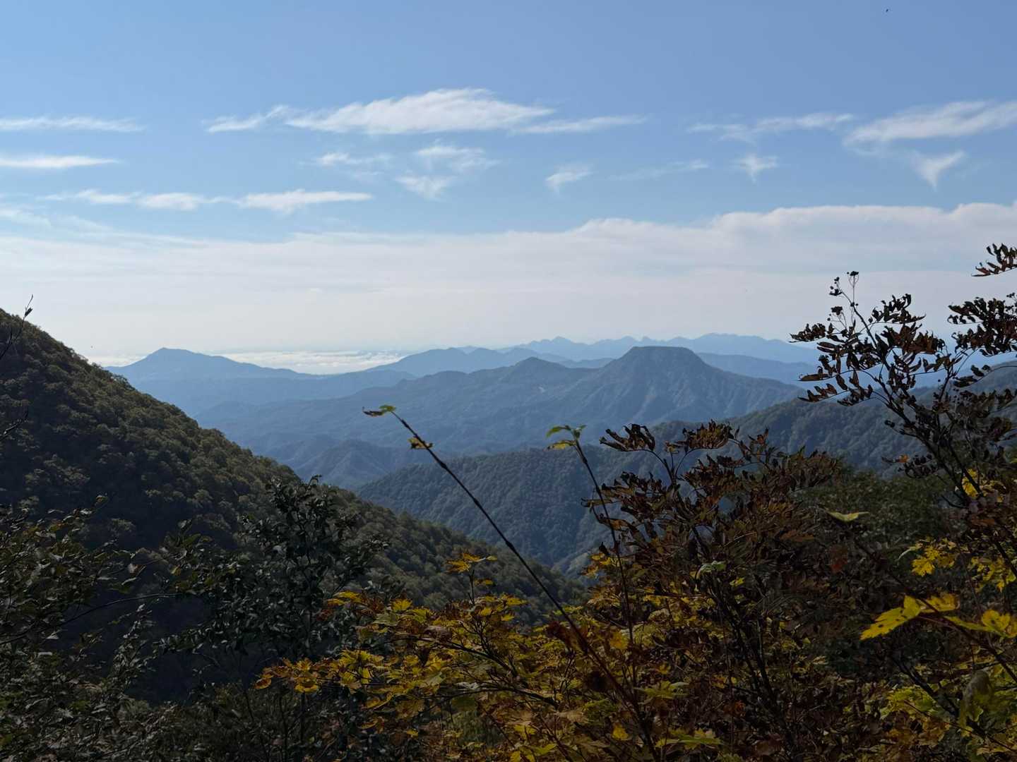 榛名山方面
空気が澄んでたら富士山も見えるんだって！