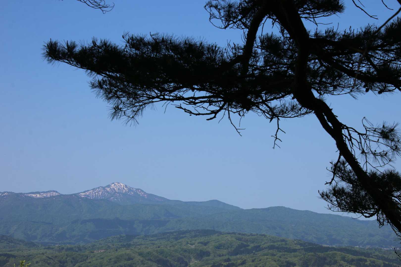 何度も呼吸を整え、酸素を肺と体内に取り込みます