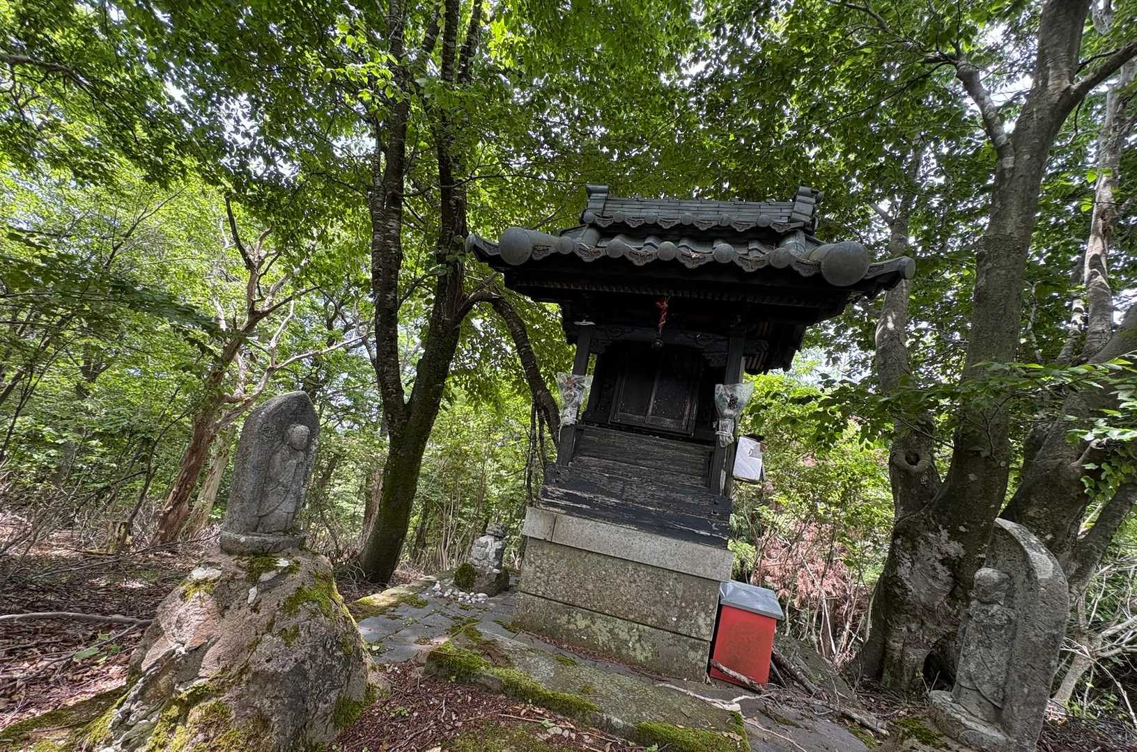 静かな　静かな　六所山⛰️