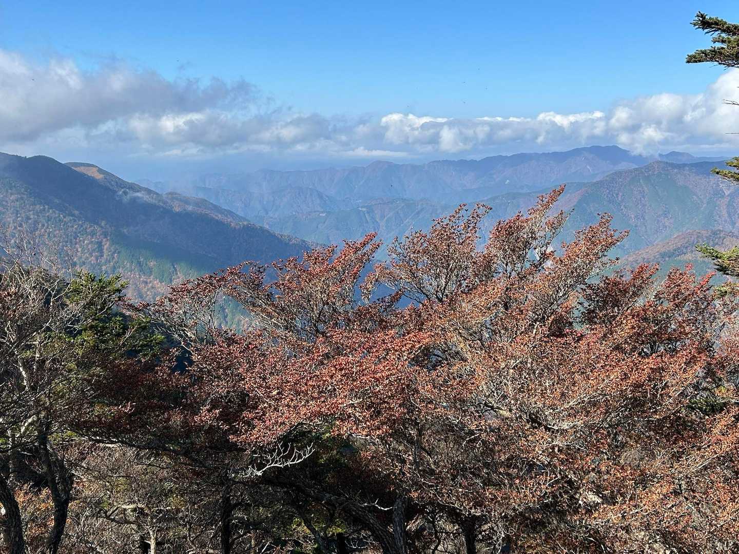 みさ百の山々が見える✨またのんびり登りたいなぁ
