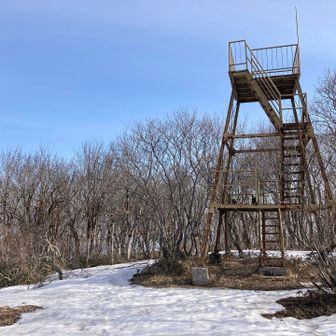 朝鍋鷲ヶ山
残雪少しだけ
去年よりは雪少ない