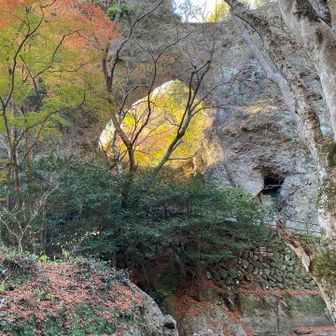 名のとおり、石門