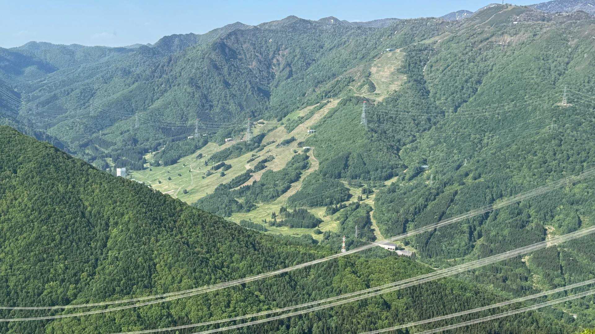 綺麗✨

苗場スキー場⛷️
ずいぶんここは滑ってたな✨

でもその山は⛰️
苗場山⛰️ではない事を
山登り初めてから知る😅