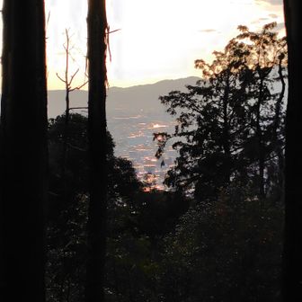 蹴上のローソンでカップラーメンを食べ、長めの休憩をとったら復活