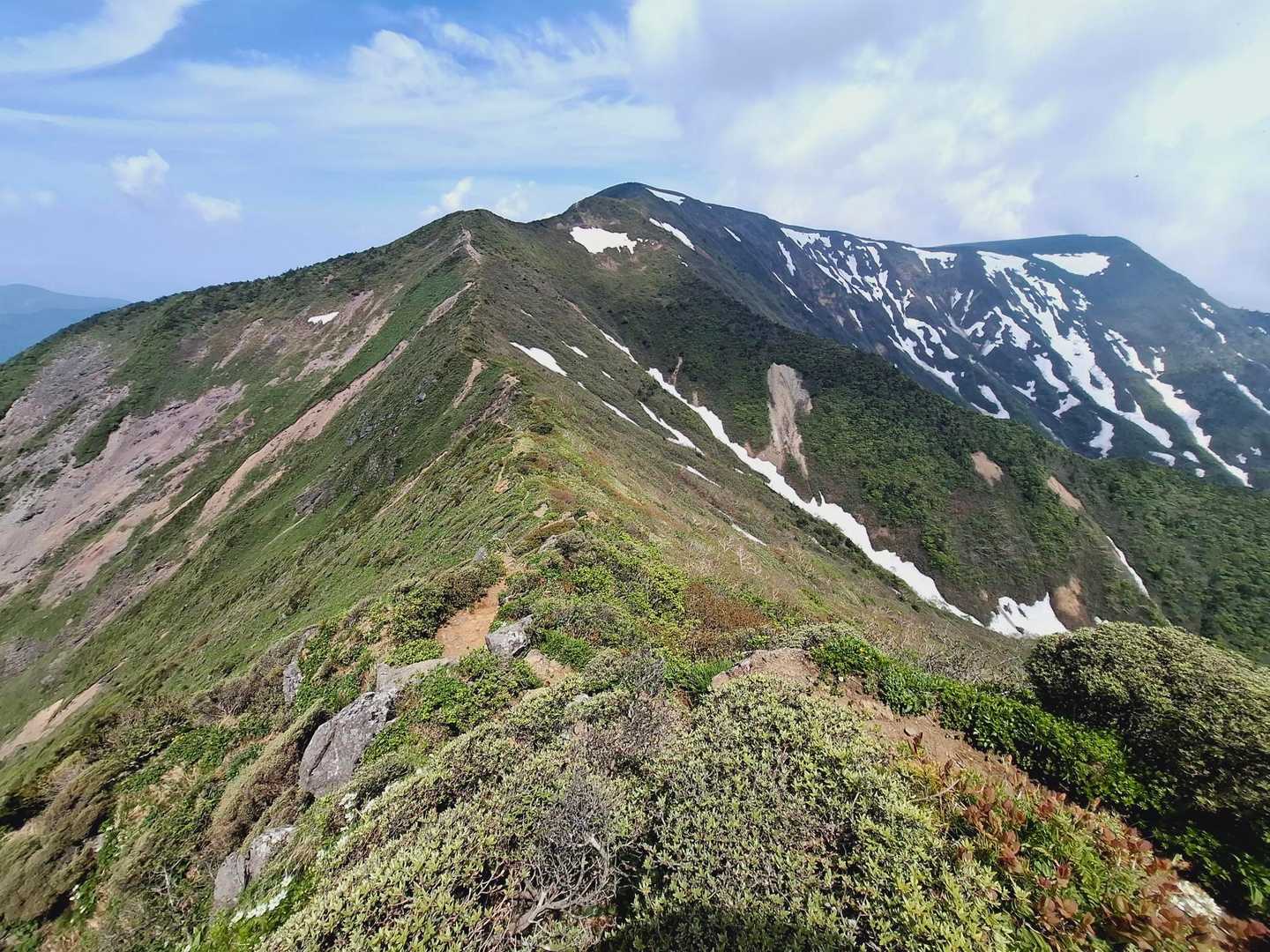 屏風岳への稜線、素敵です💓😍