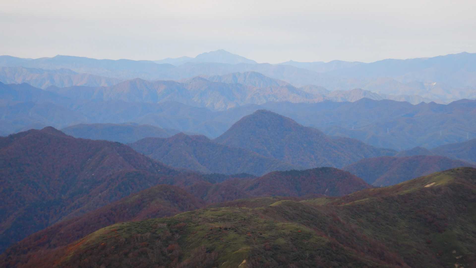 奥の燧ケ岳まで、⛰️、⛰️、⛰️