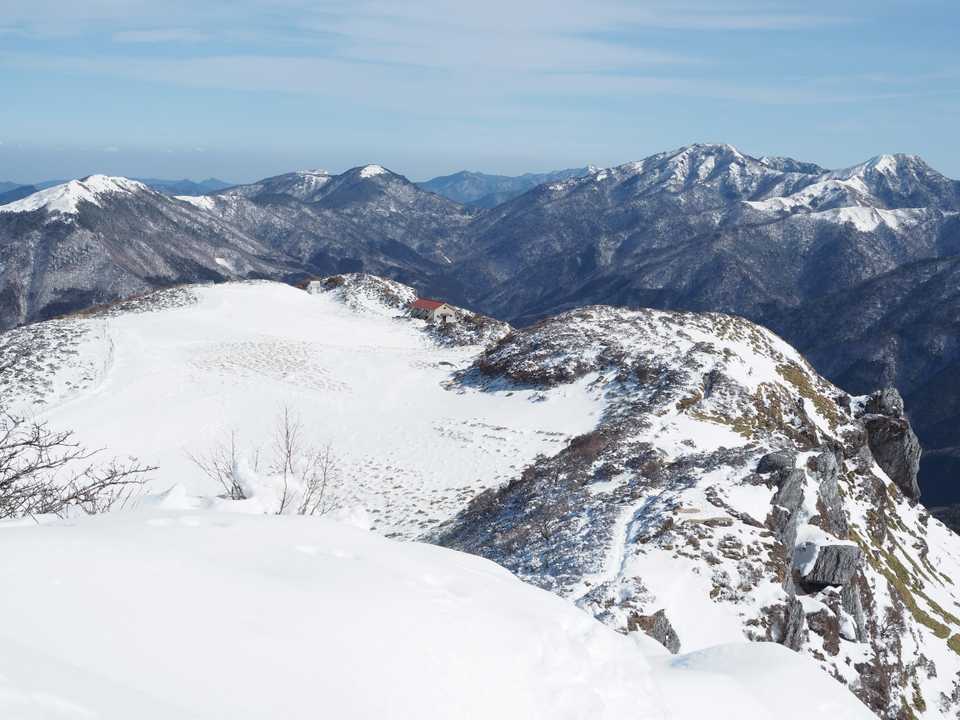 白髪山-カヤハゲ-三嶺 往復コースの地図・登山ルート・登山口情報